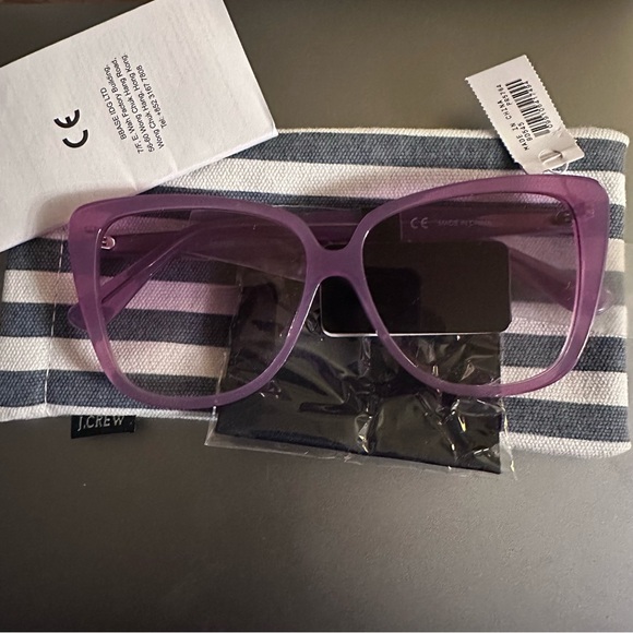 NWT J Crew Retro Oversized Square Sunglasses Petunia Case and Cleaning Cloth - Picture 3 of 4